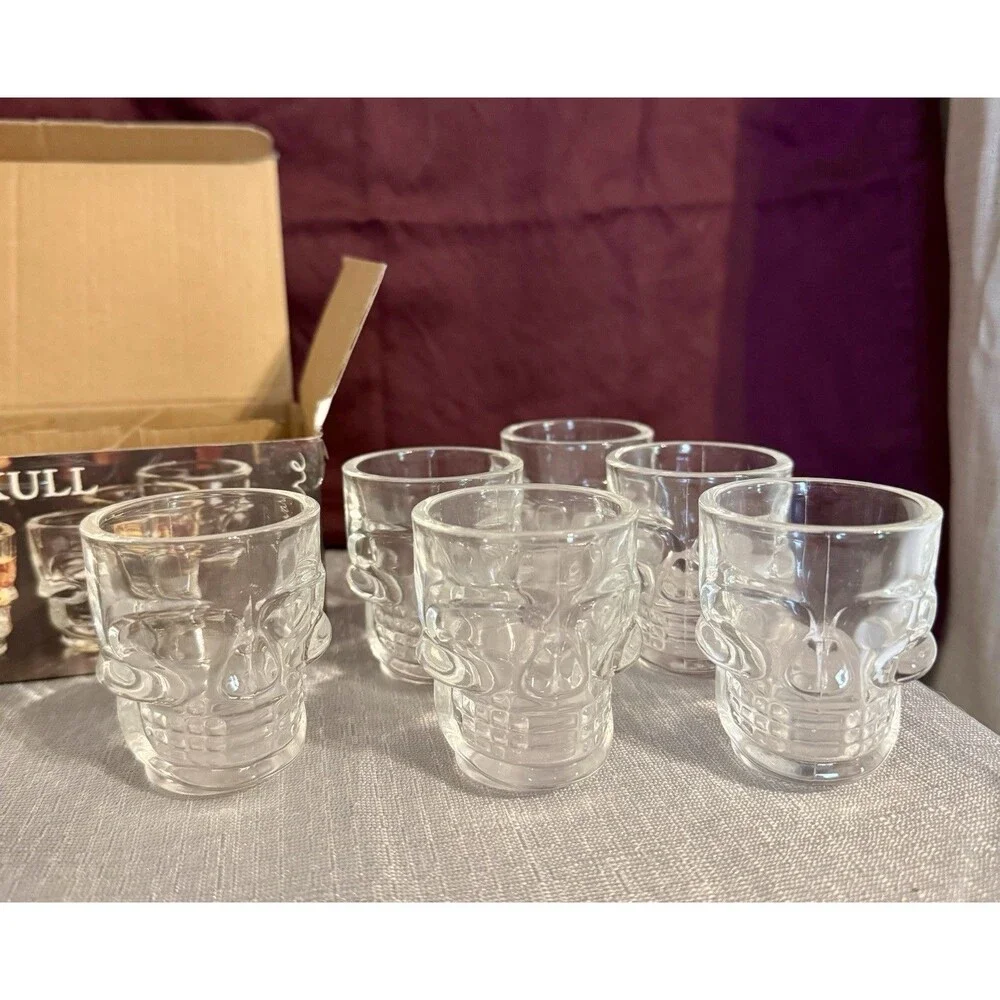 Circleware 1.75 Oz Skull Shot Glasses Set Of 6- Dishwasher Safe- New In Box